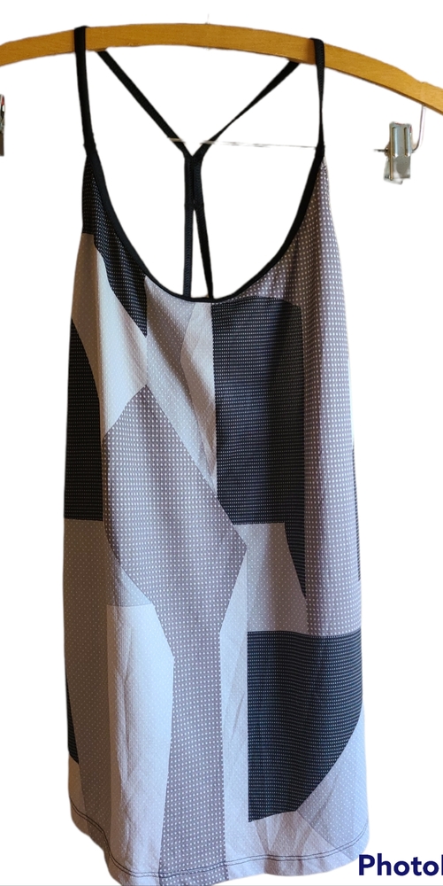 Under Armour Women’s Geometric Print Strappy Tank Top - Black & White